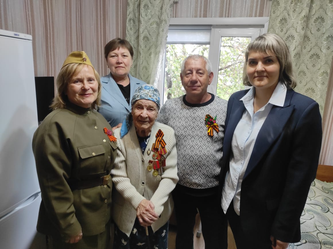 Поздравление ветеранов Великой Отечественной войны.